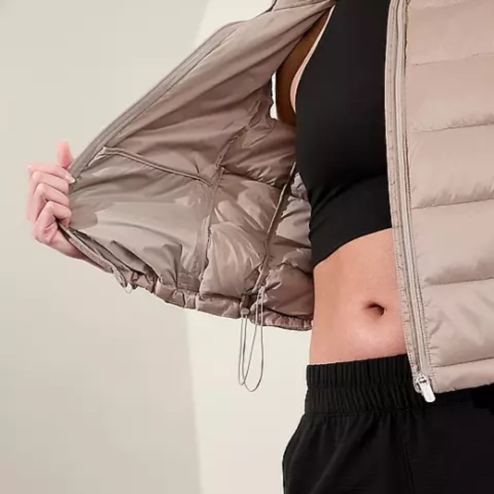NWT Athleta Aire Puffer Vest - Picture 6 of 7